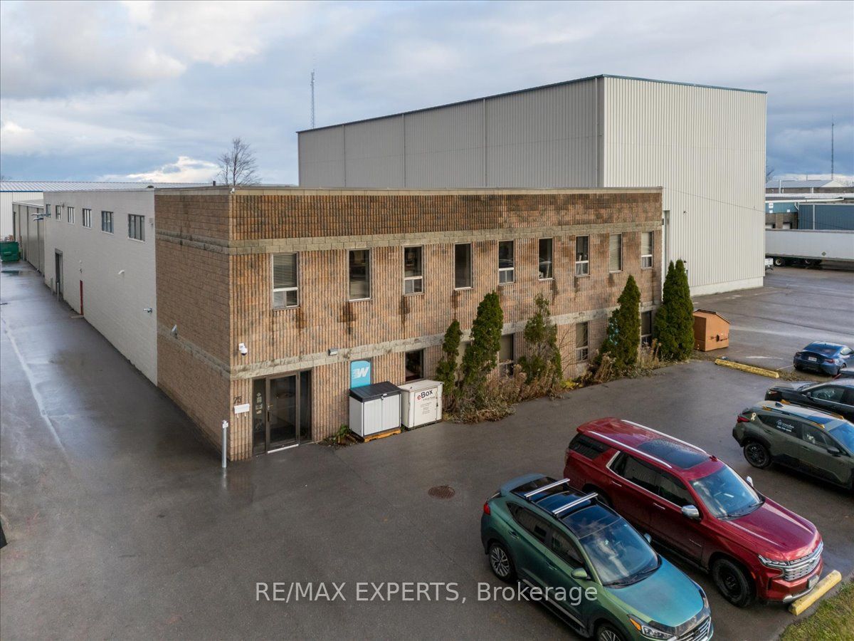 75 Welham Road Property Photo 11