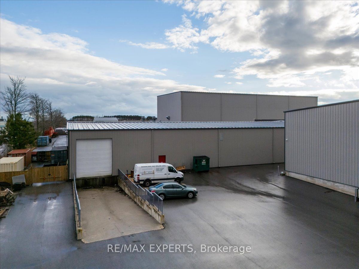 75 Welham Road Property Photo 12