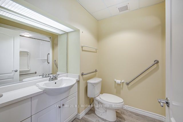 #41 - 74 Ross Street Property Photo 9