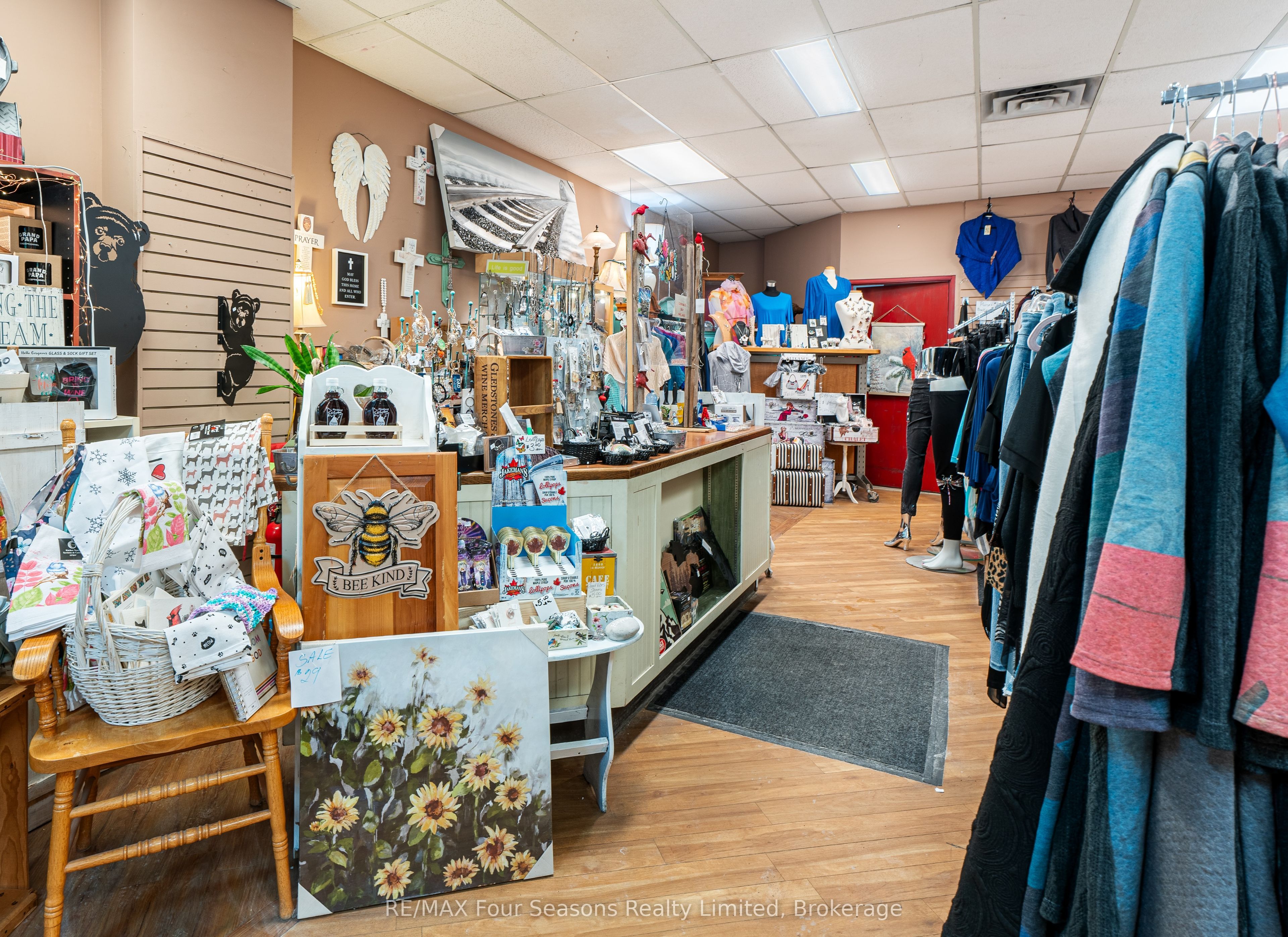 #2 - 191 Hurontario Street Property Photo 5