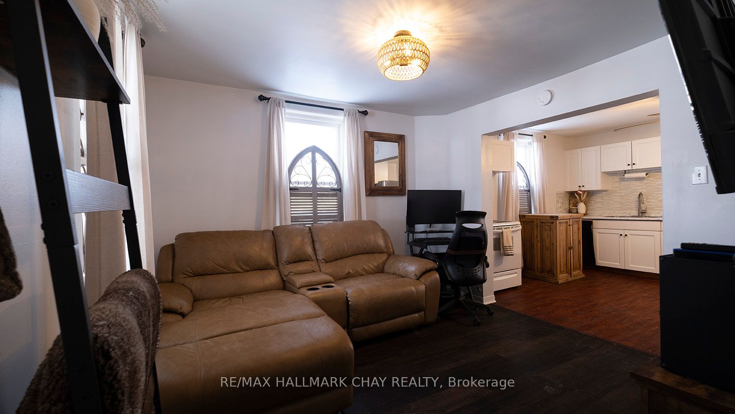 335 Russell Street Property Photo 7
