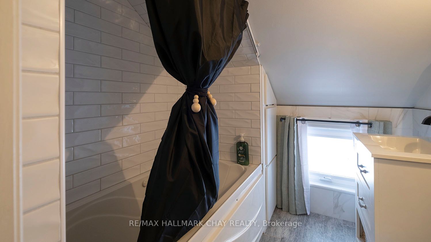 335 Russell Street Property Photo 20