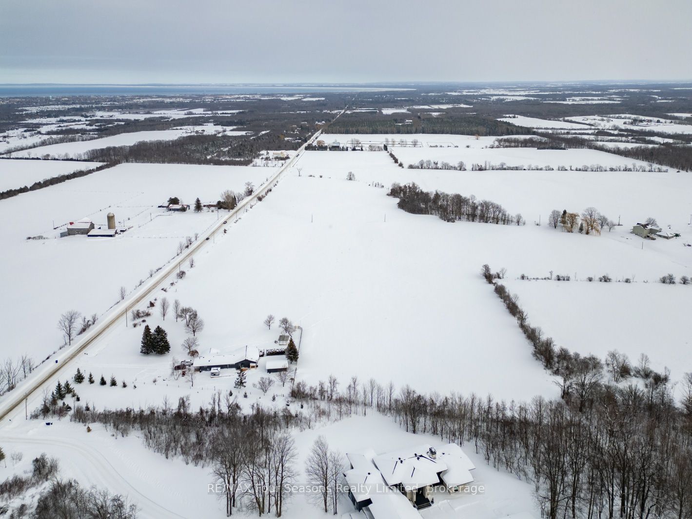8483 36/37 Nottawasaga Sideroad Property Photo 14