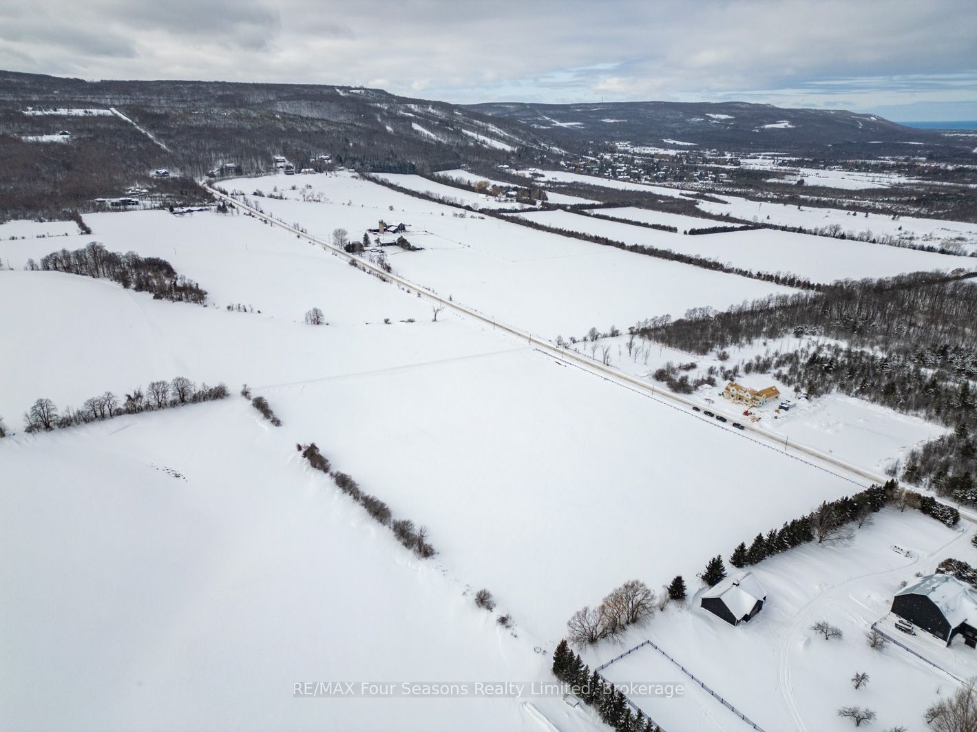 8483 36/37 Nottawasaga Sideroad Property Photo 16