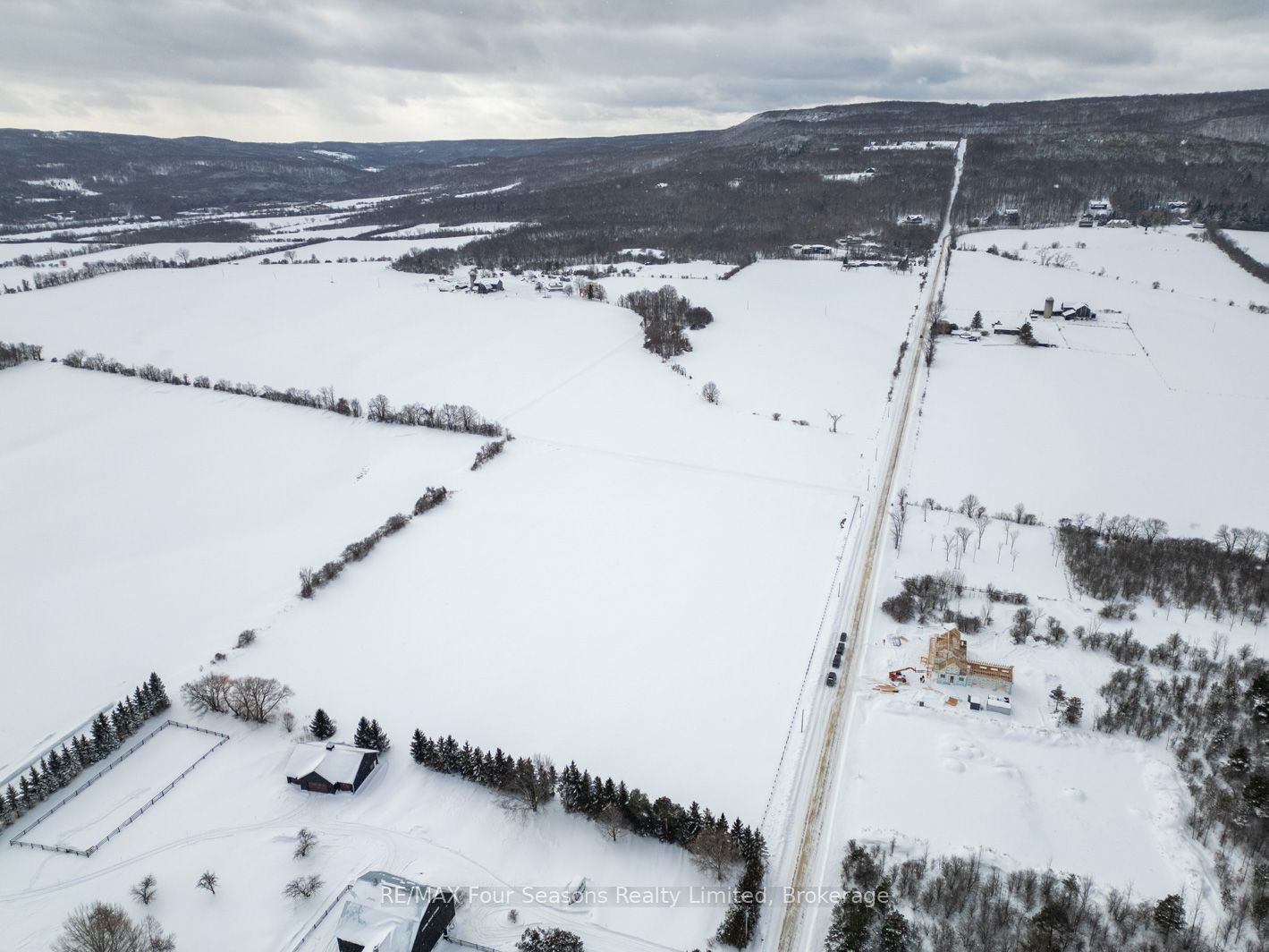 8483 36/37 Nottawasaga Sideroad Property Photo 17
