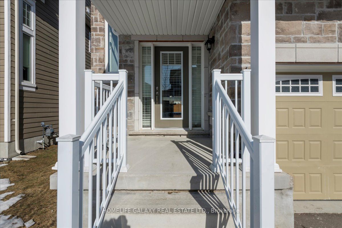 13 Hills Thistle Dr Property Photo 2