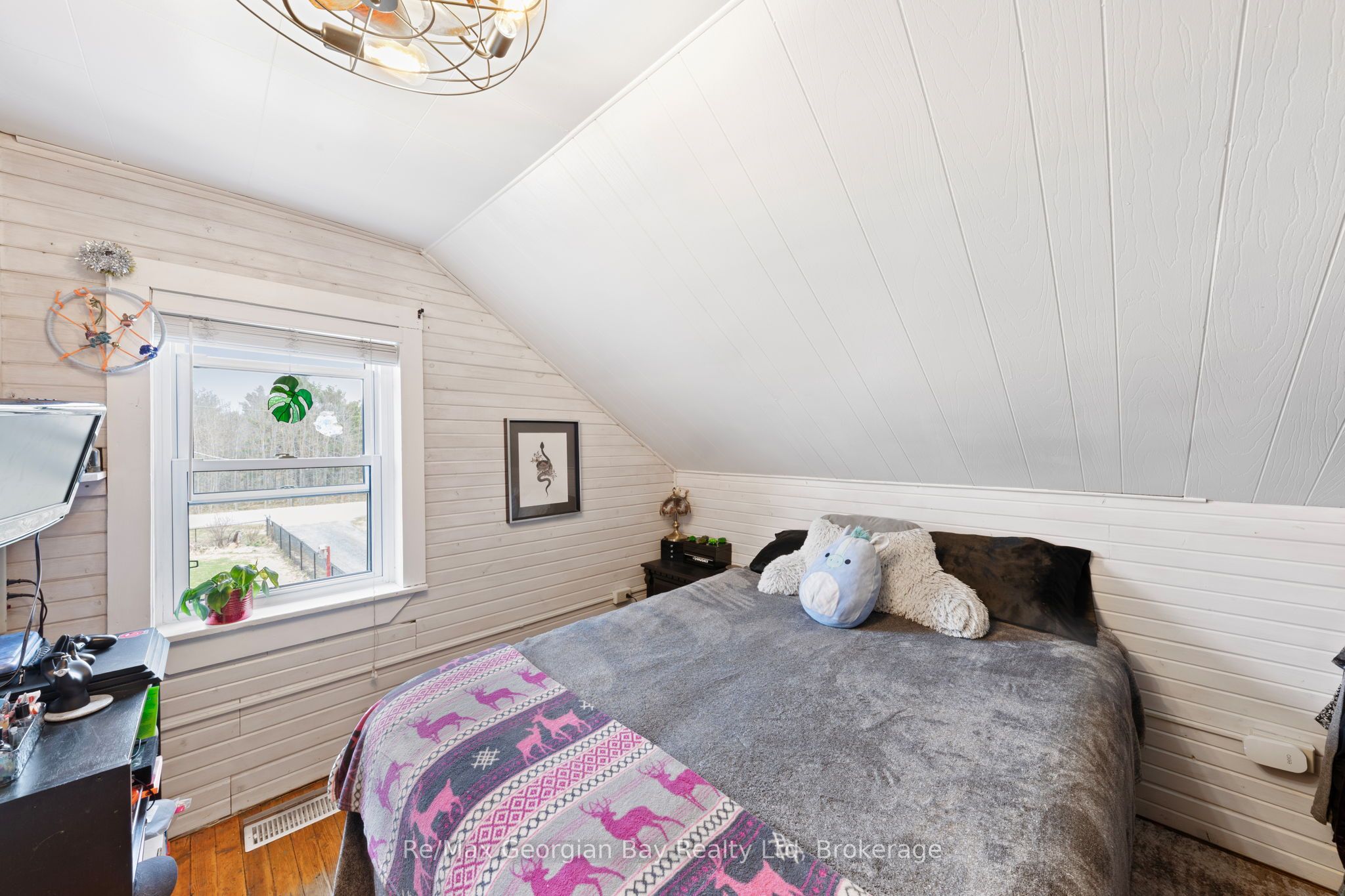 2066 Irish Line Property Photo 25