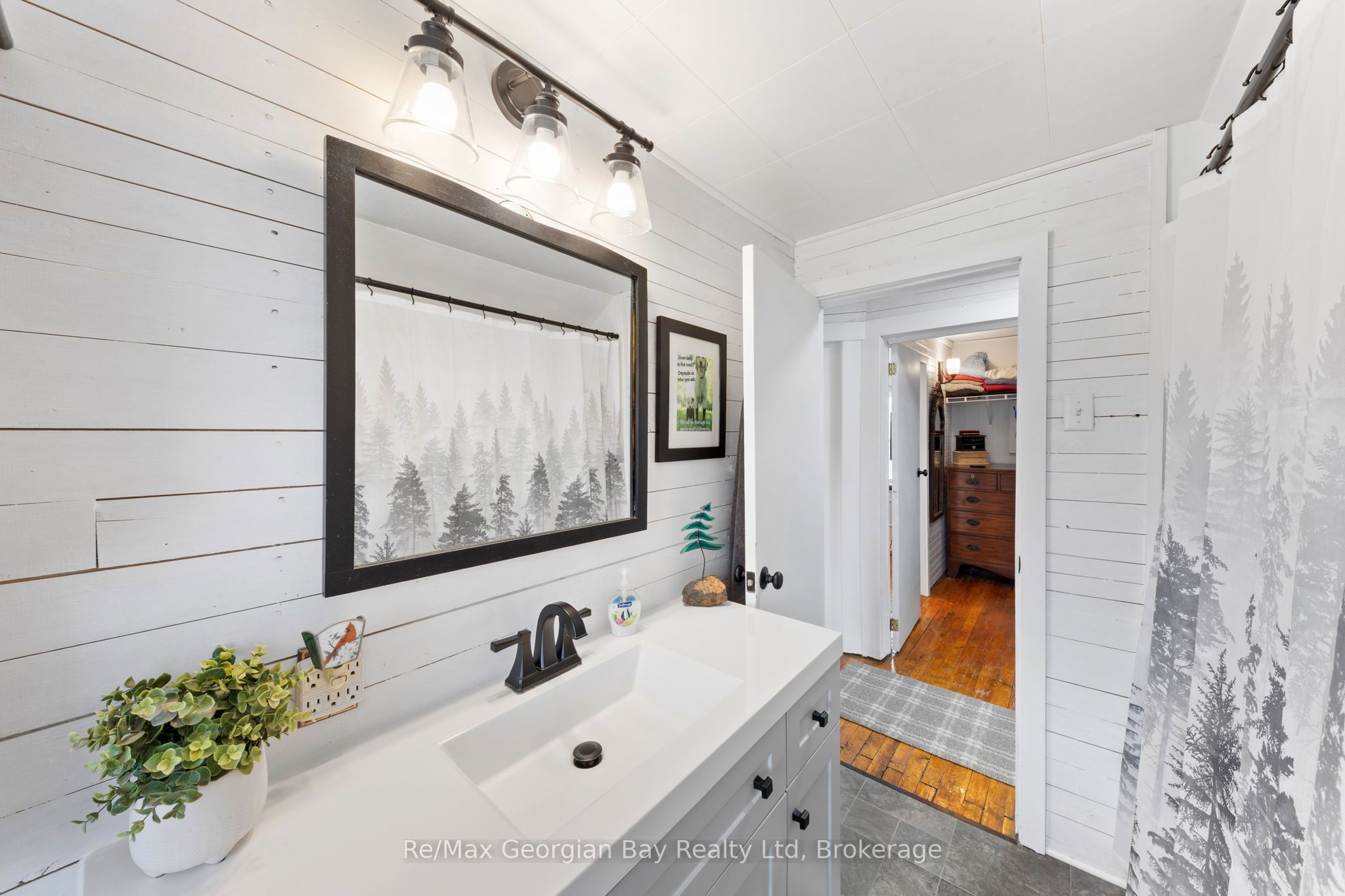 2066 Irish Line Property Photo 26