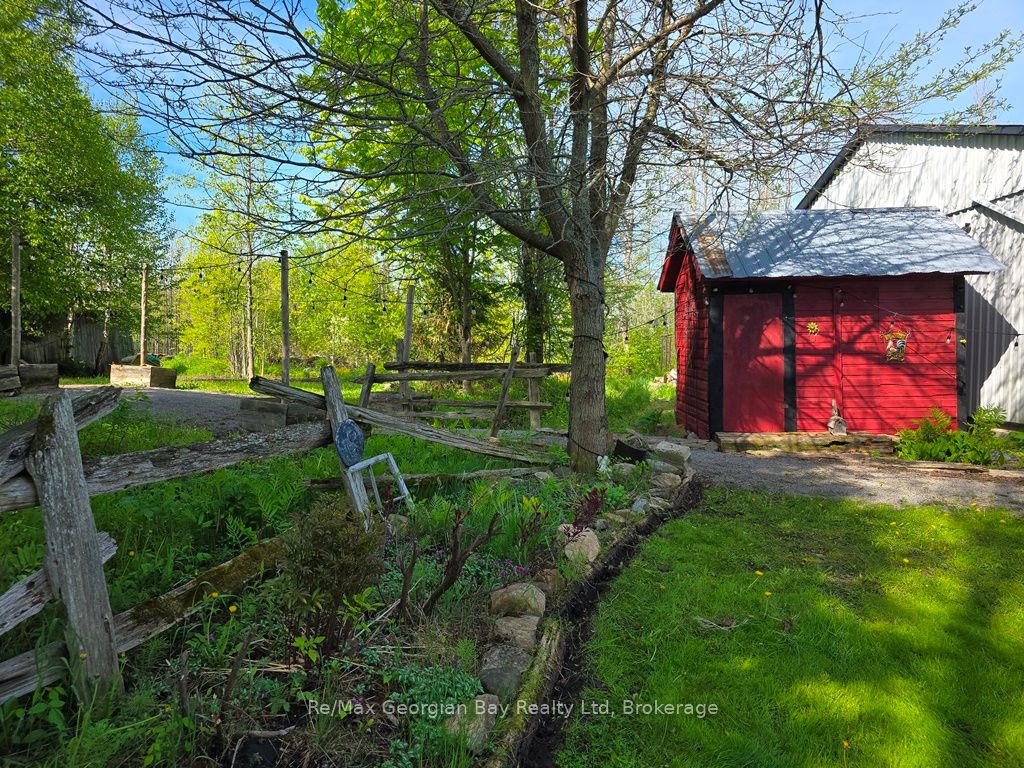 2066 Irish Line Property Photo 35