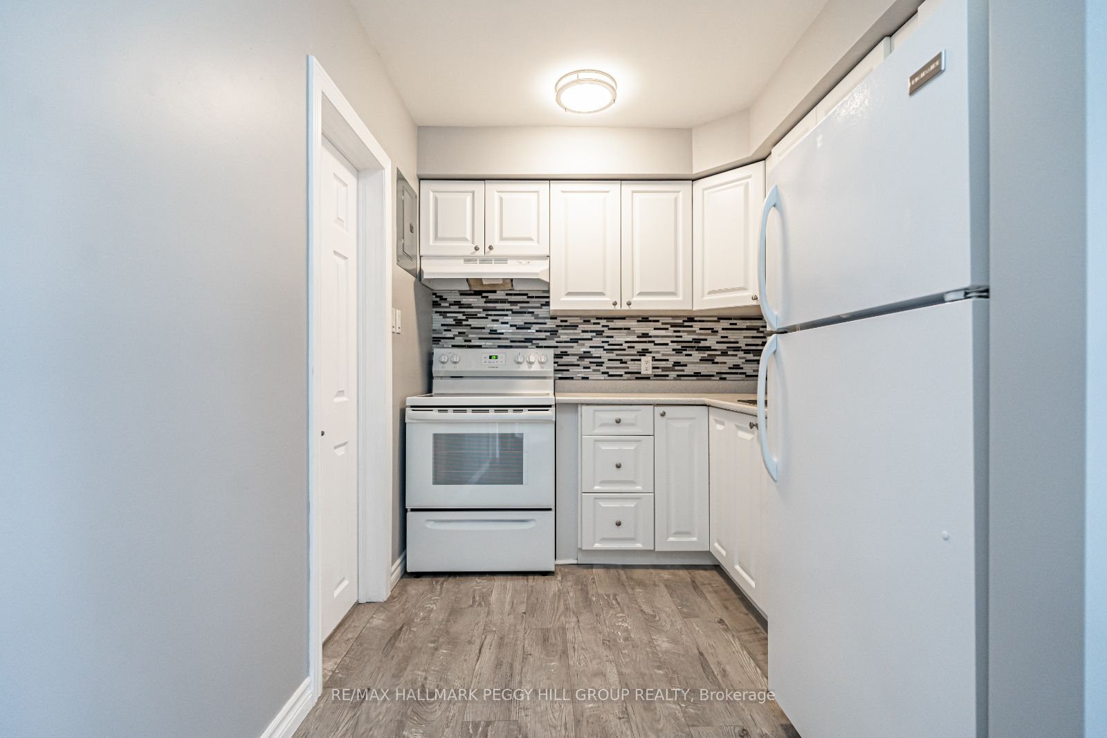 30 Queen Street Property Photo 7