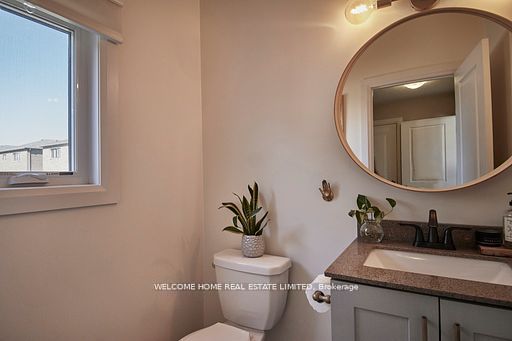 233 Centre Street Property Photo 8
