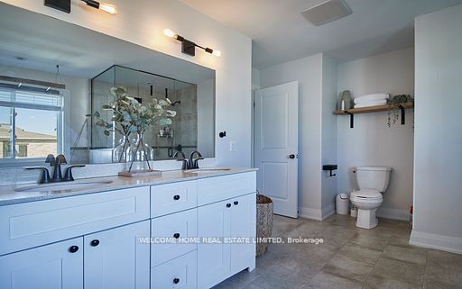 233 Centre Street Property Photo 14