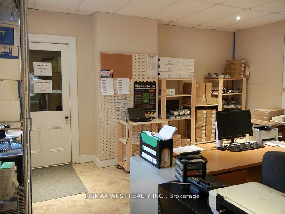 169 Bayfield Street Property Photo 3