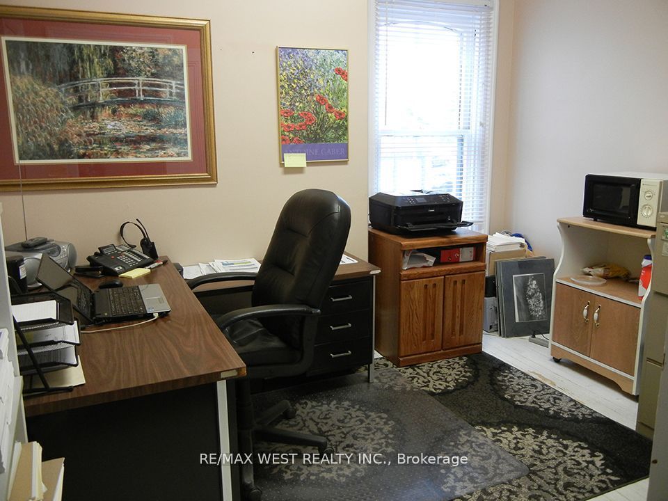 169 Bayfield Street Property Photo 4
