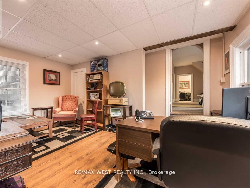 169 Bayfield Street Property Photo 5