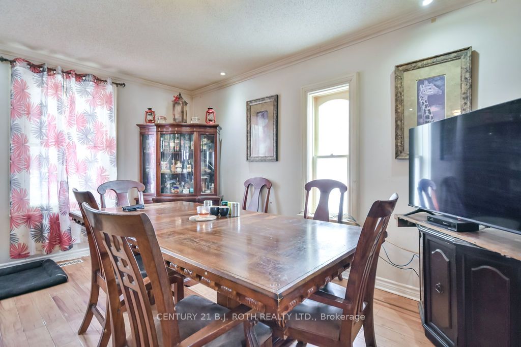 217 5 Line Property Photo 31