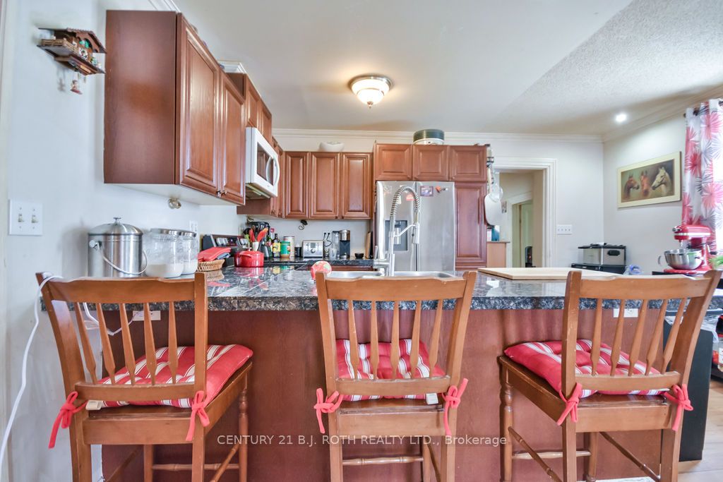 217 5 Line Property Photo 35