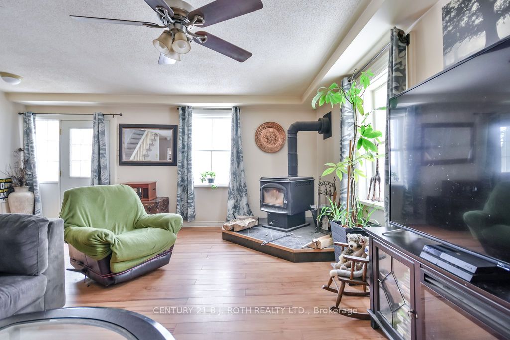 217 5 Line Property Photo 40