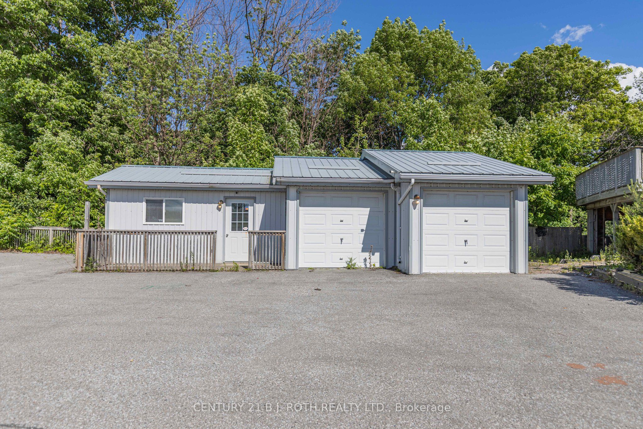 4201 Huronia Road Property Photo 6