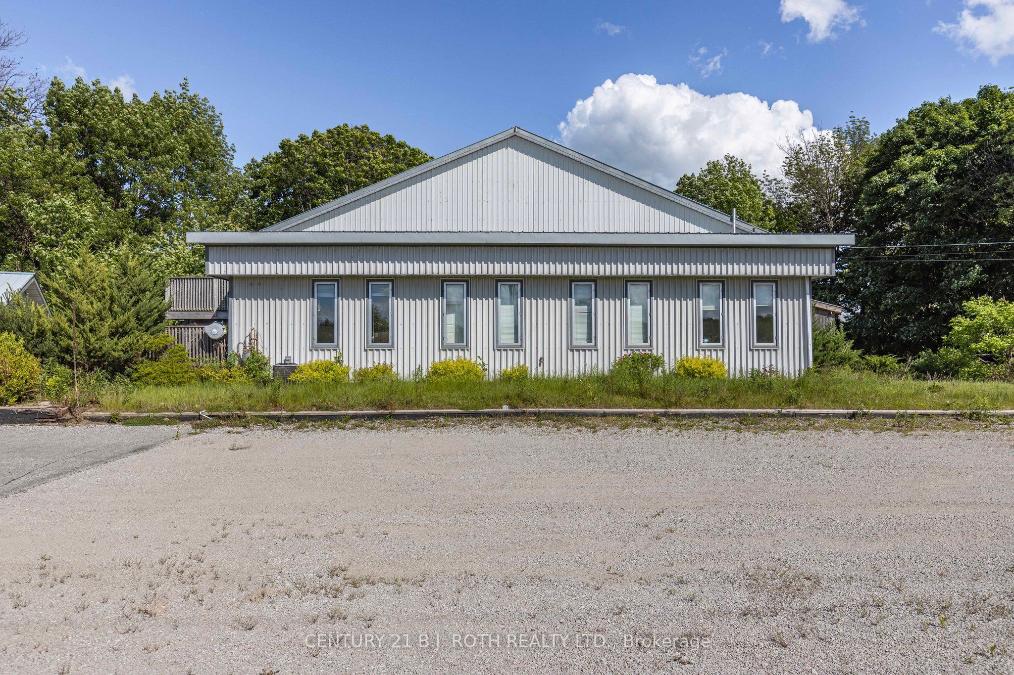 4201 Huronia Road Property Photo 7