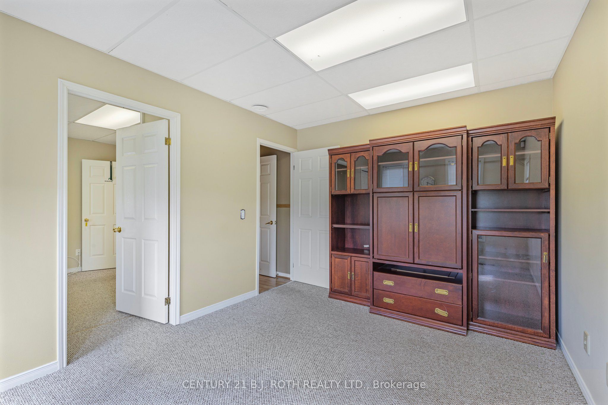 4201 Huronia Road Property Photo 14