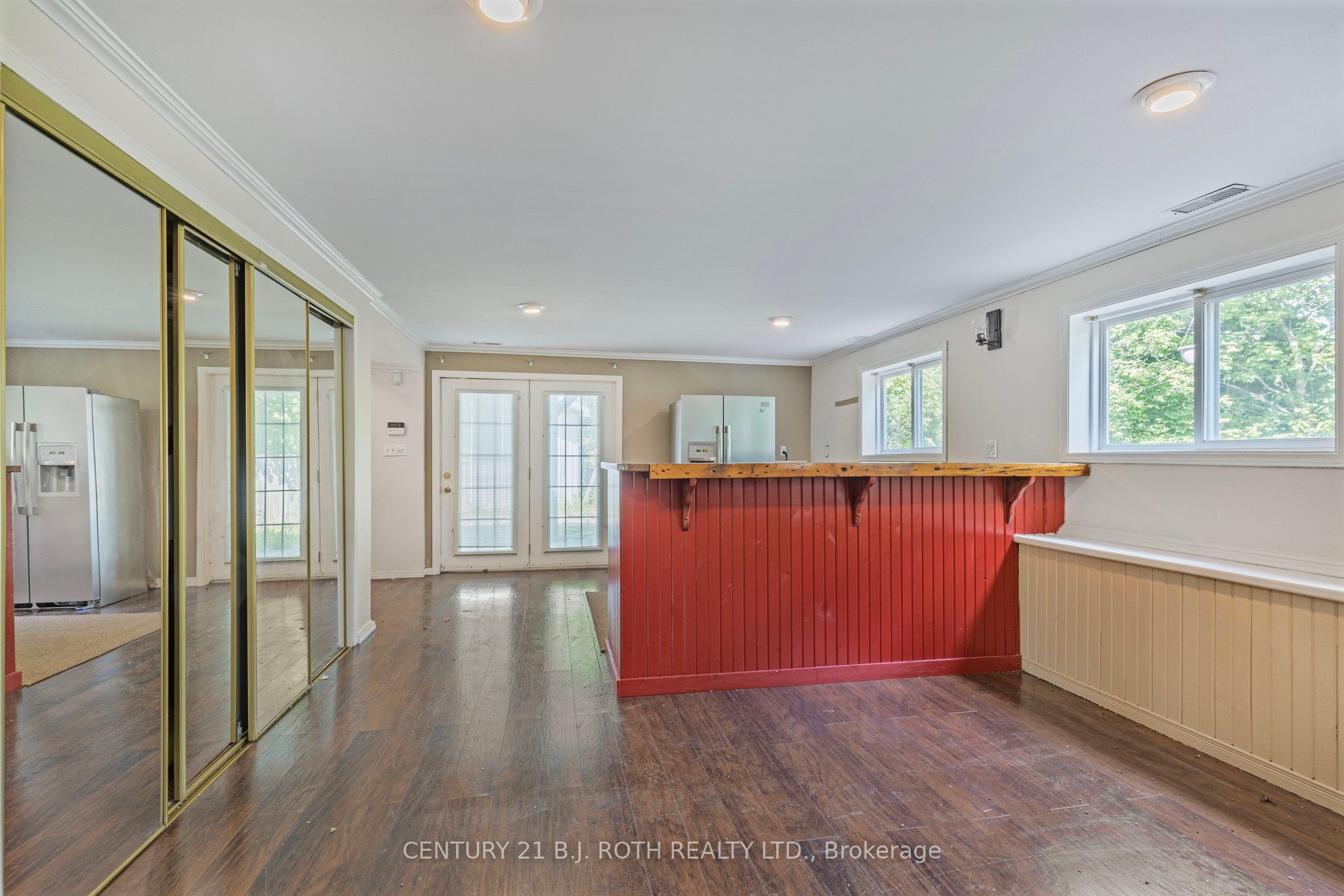 4201 Huronia Road Property Photo 23