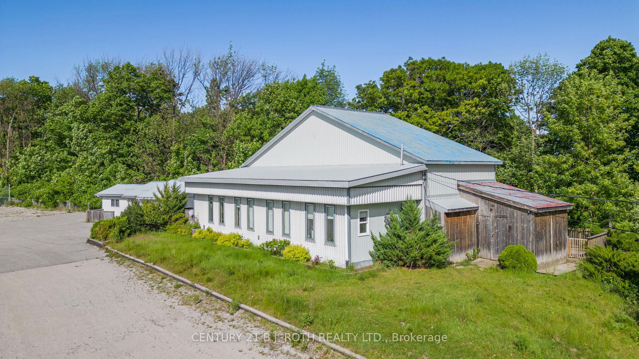 4201 Huronia Road Property Photo 41