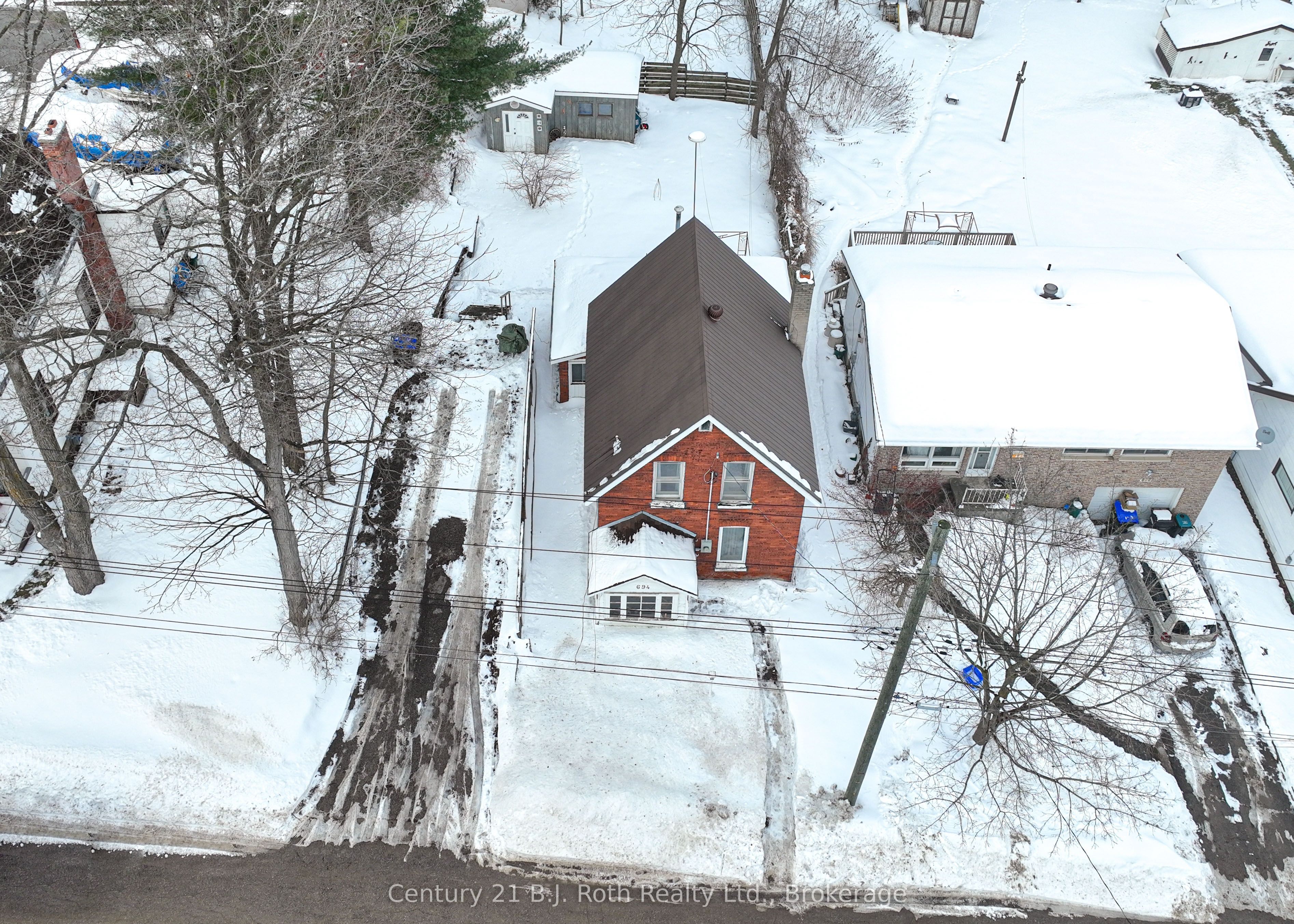 694 Quebec Street Property Photo 3