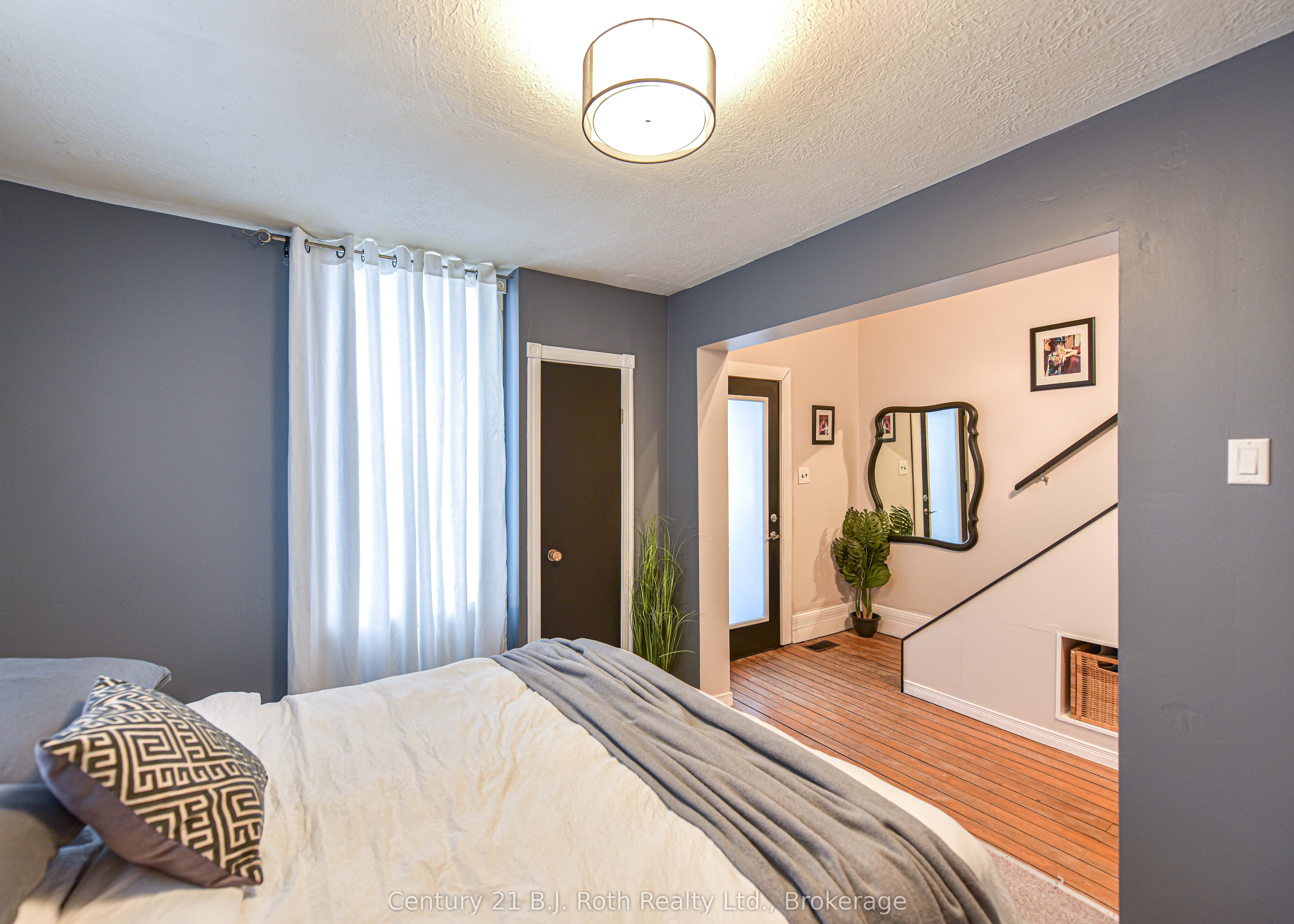 694 Quebec Street Property Photo 22