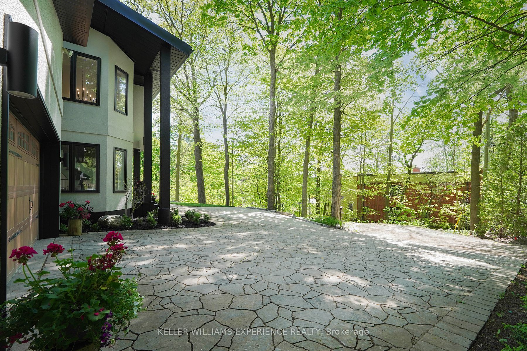 20 Highland Avenue Property Photo 2