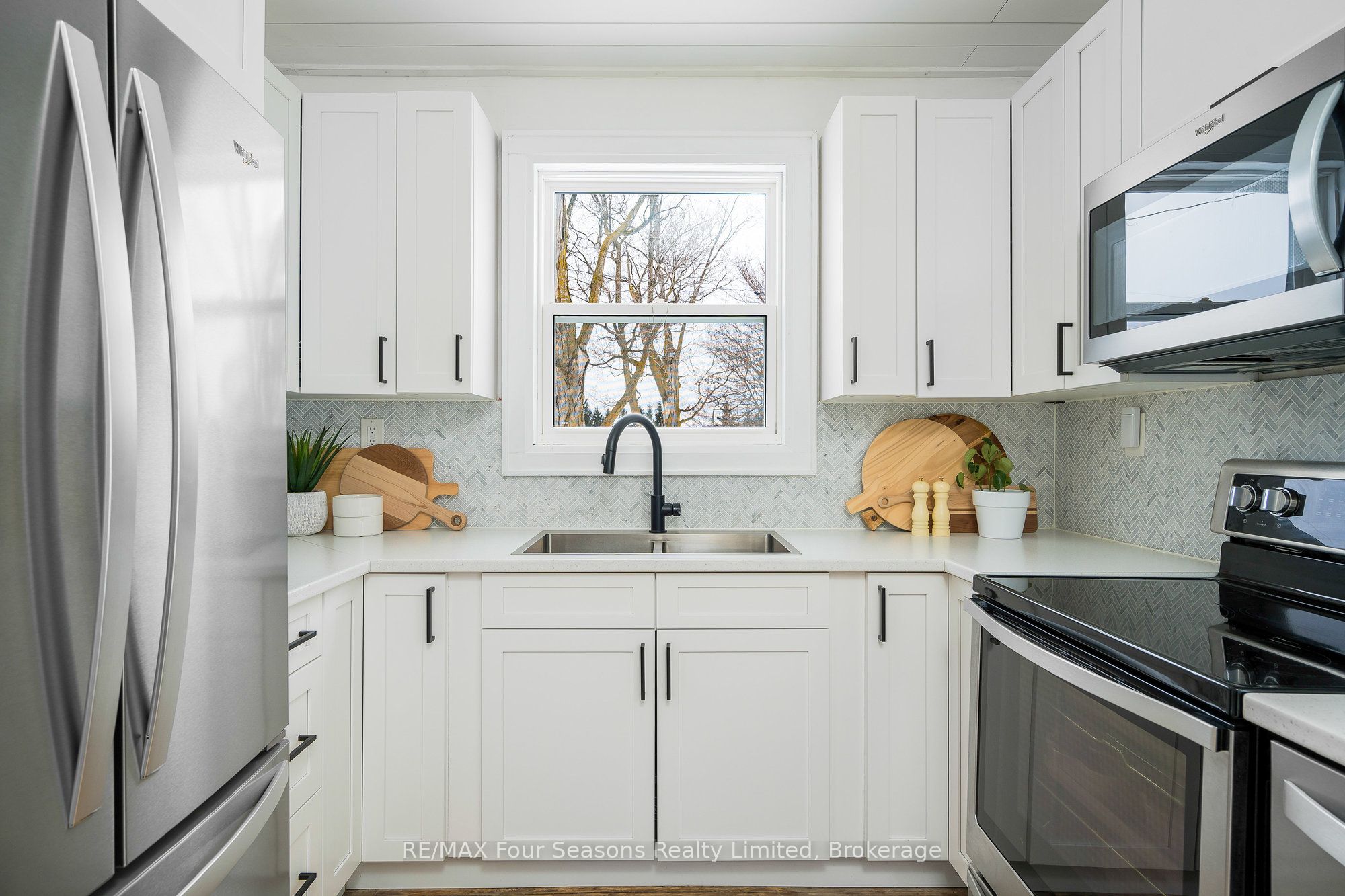 1154 Fairgrounds Road Property Photo 18
