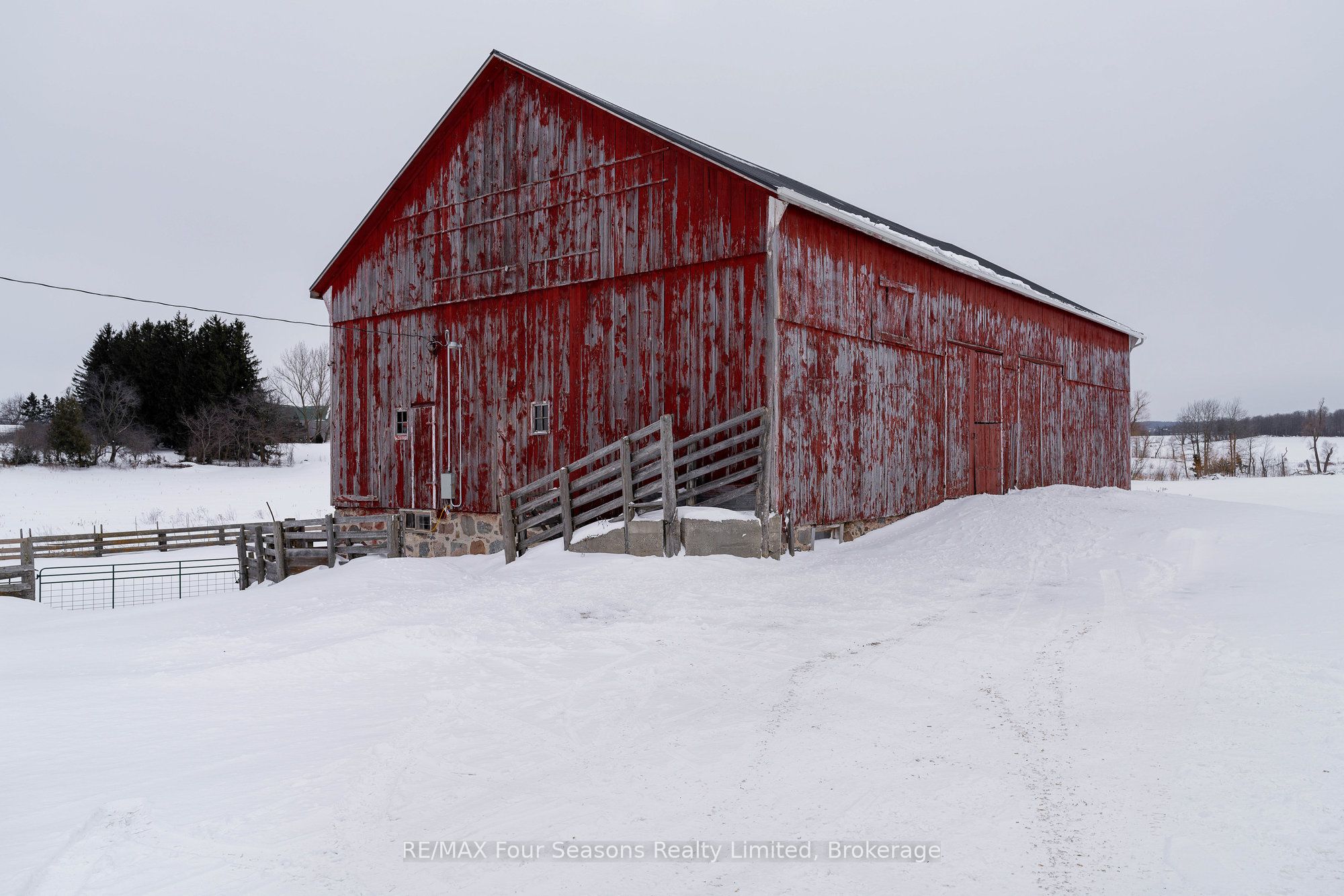 1154 Fairgrounds Road Property Photo 43