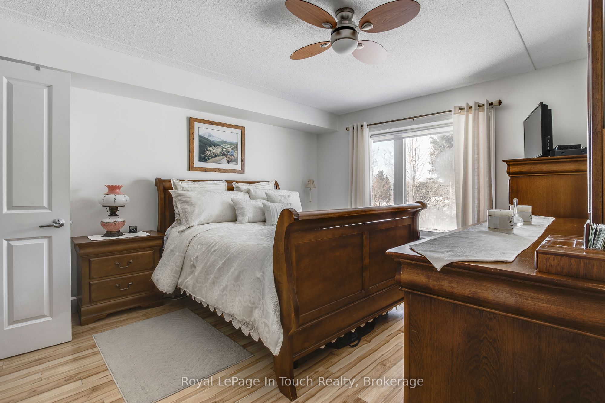 #315 - 333 Lafontaine Road Property Photo 12
