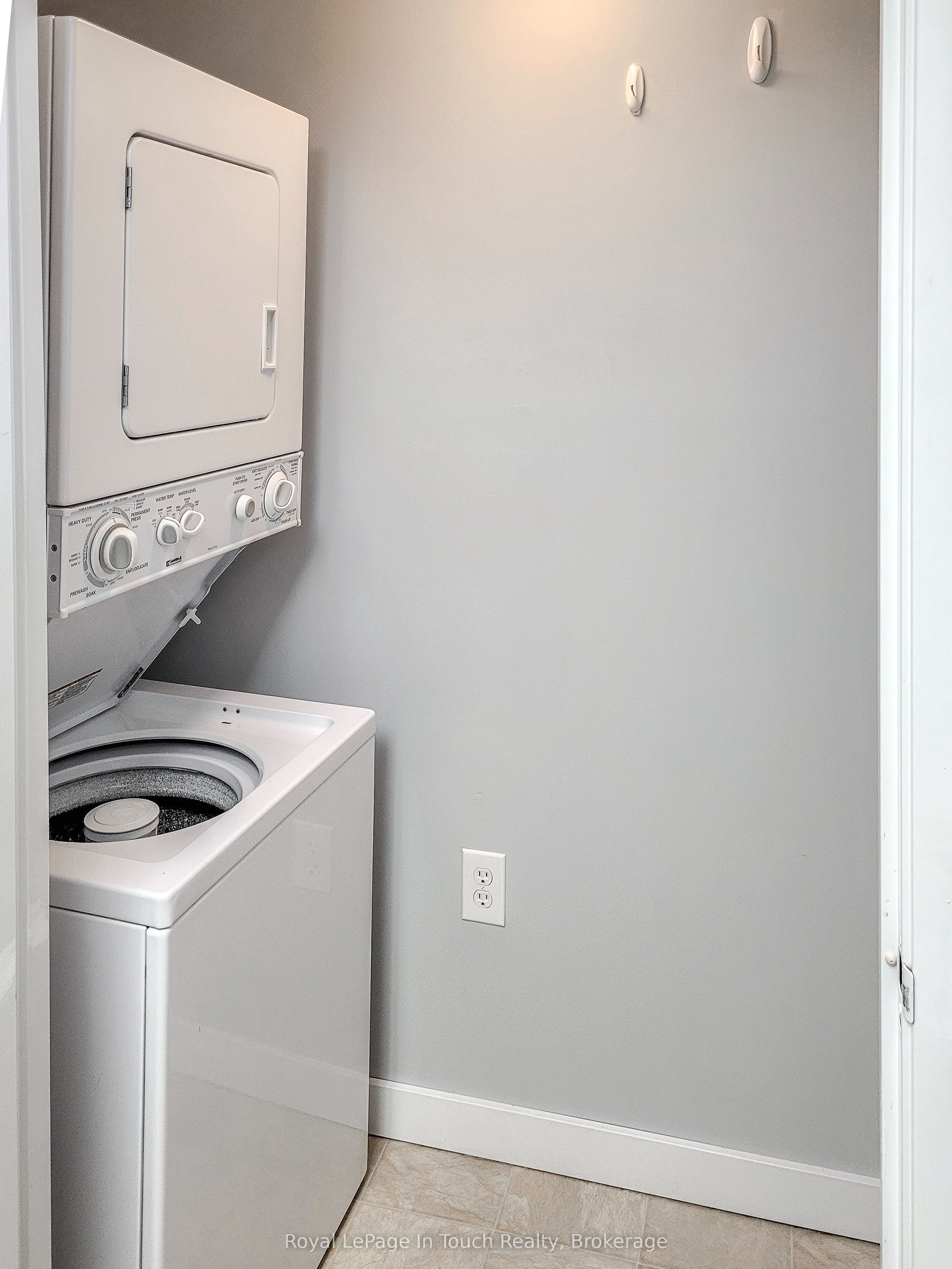 #102 - 333 Lafontaine Road Property Photo 13