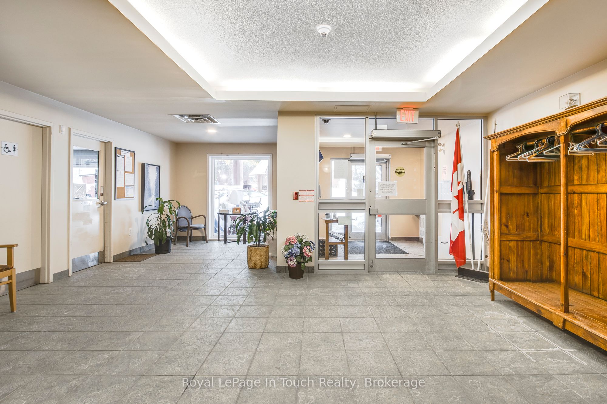 #102 - 333 Lafontaine Road Property Photo 38