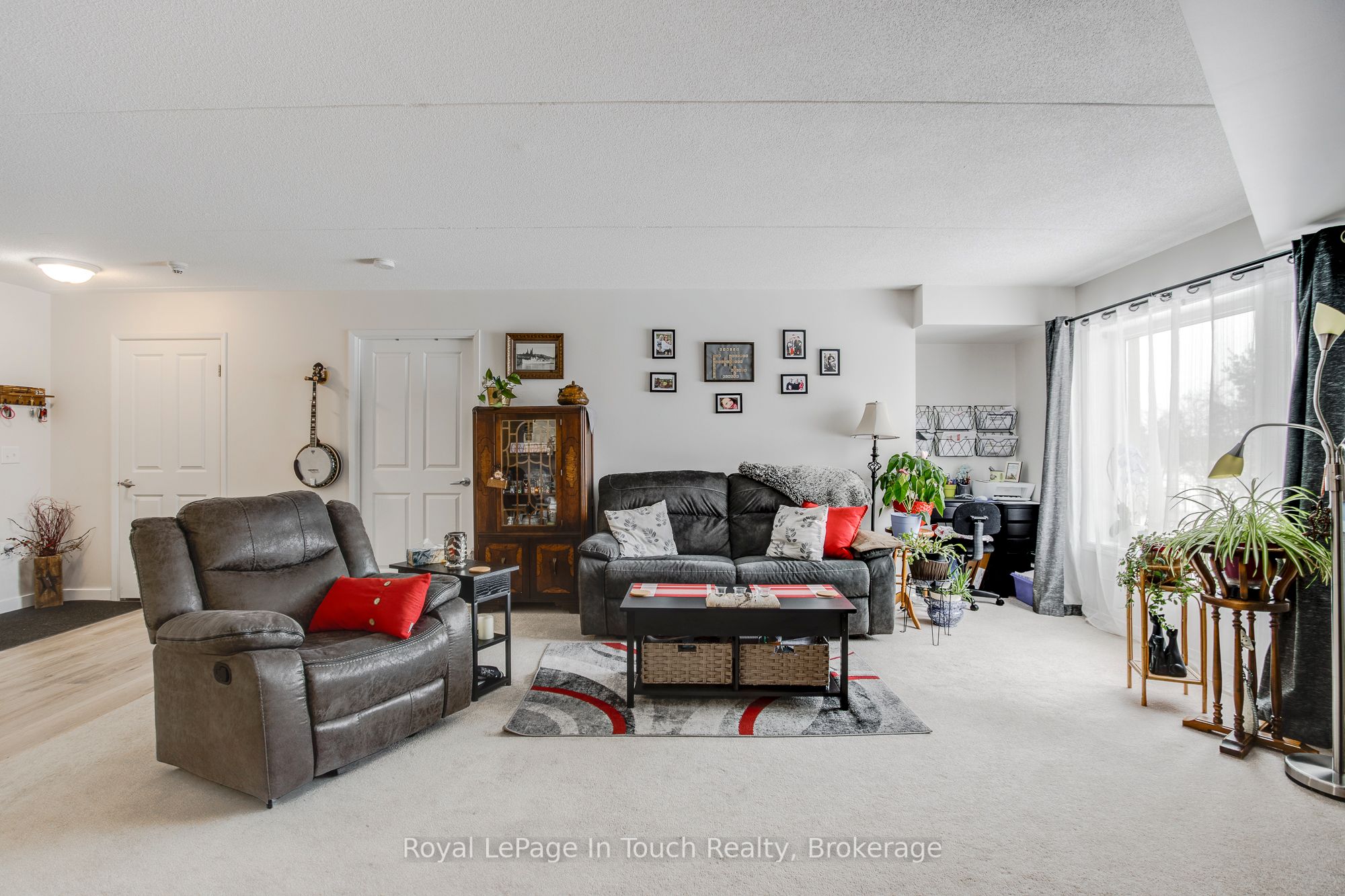 #310 - 333 Lafontaine Road Property Photo 3
