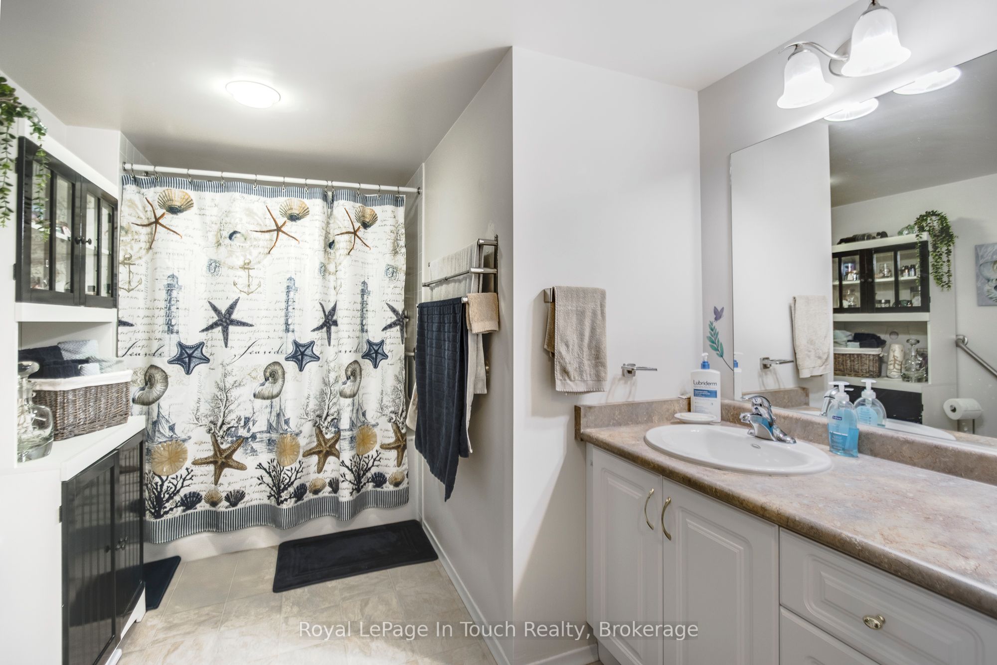 #310 - 333 Lafontaine Road Property Photo 6