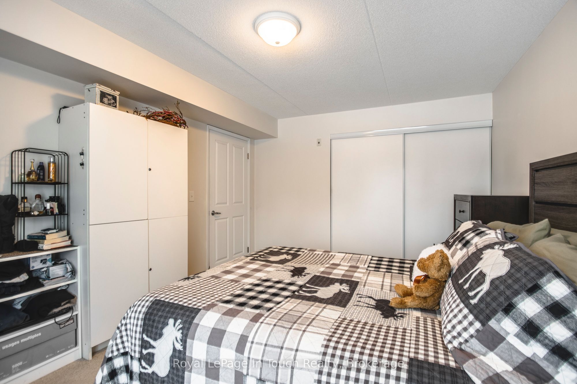 #310 - 333 Lafontaine Road Property Photo 10