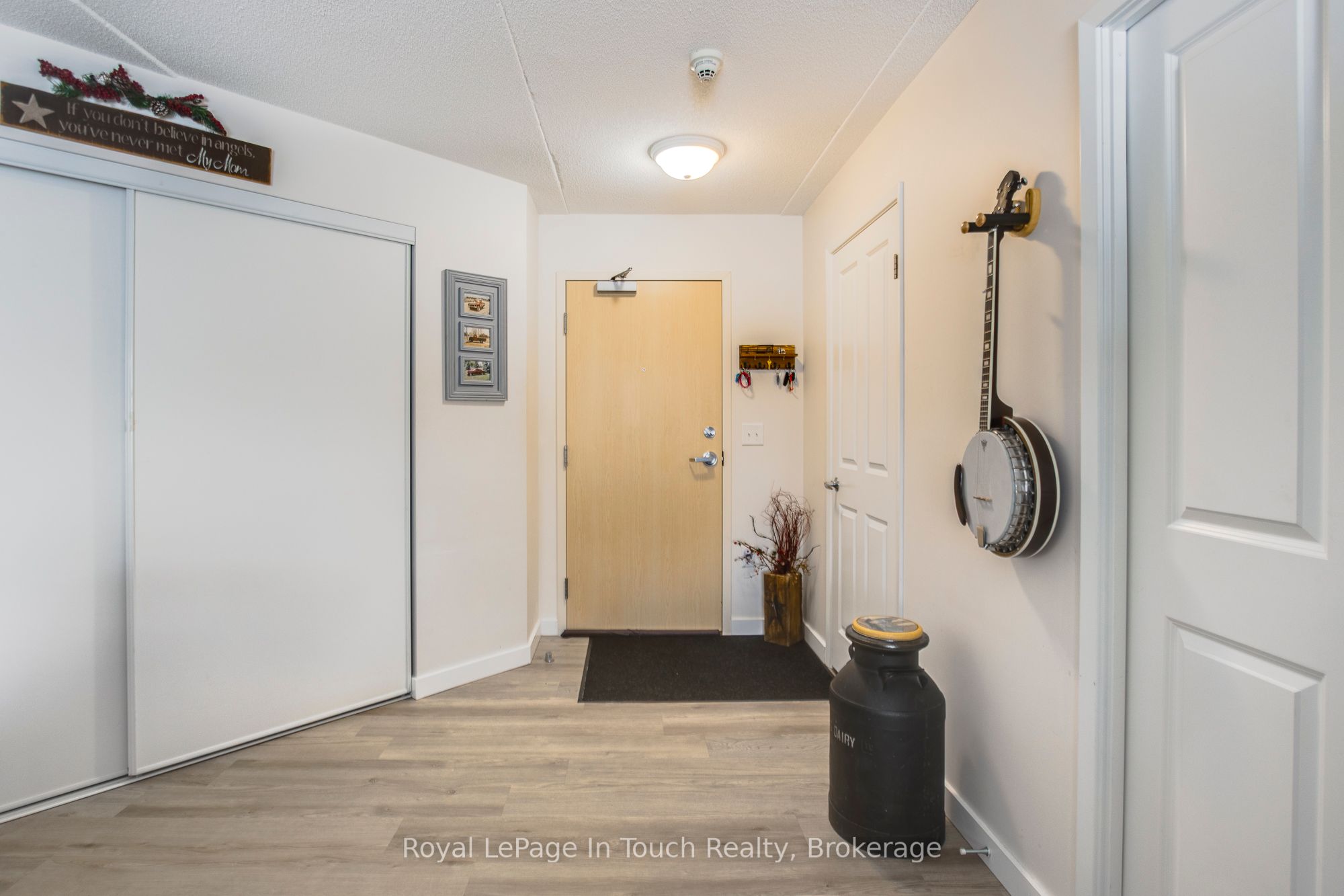 #310 - 333 Lafontaine Road Property Photo 12