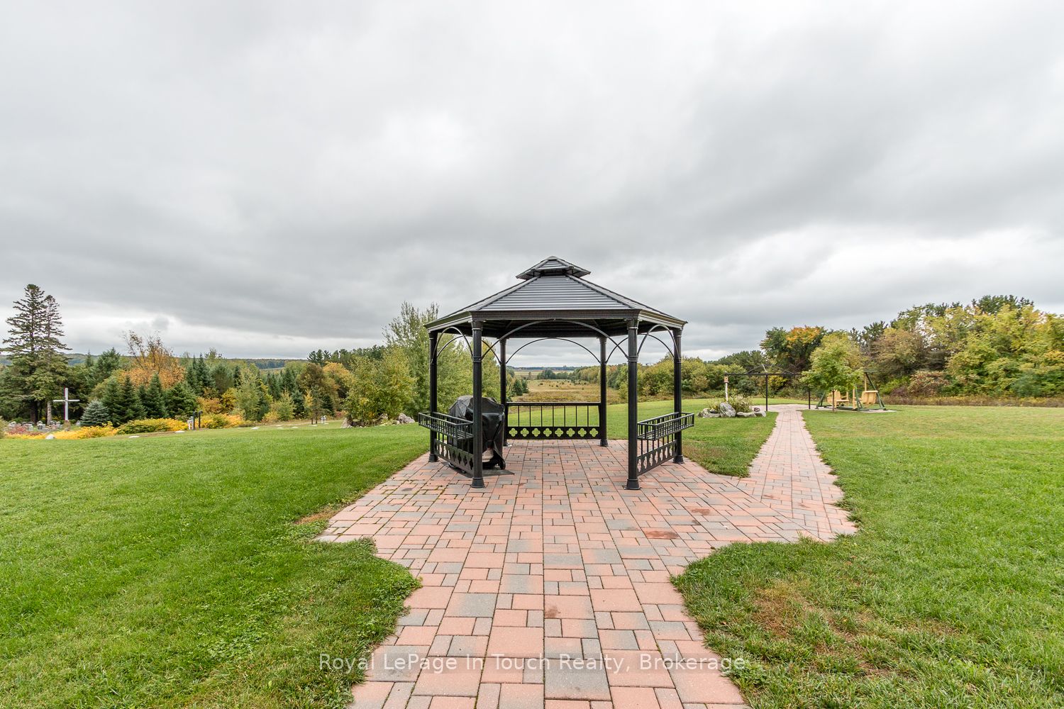 #310 - 333 Lafontaine Road Property Photo 18