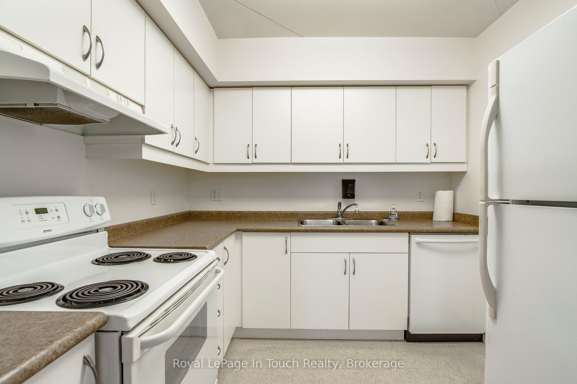 #310 - 333 Lafontaine Road Property Photo 35