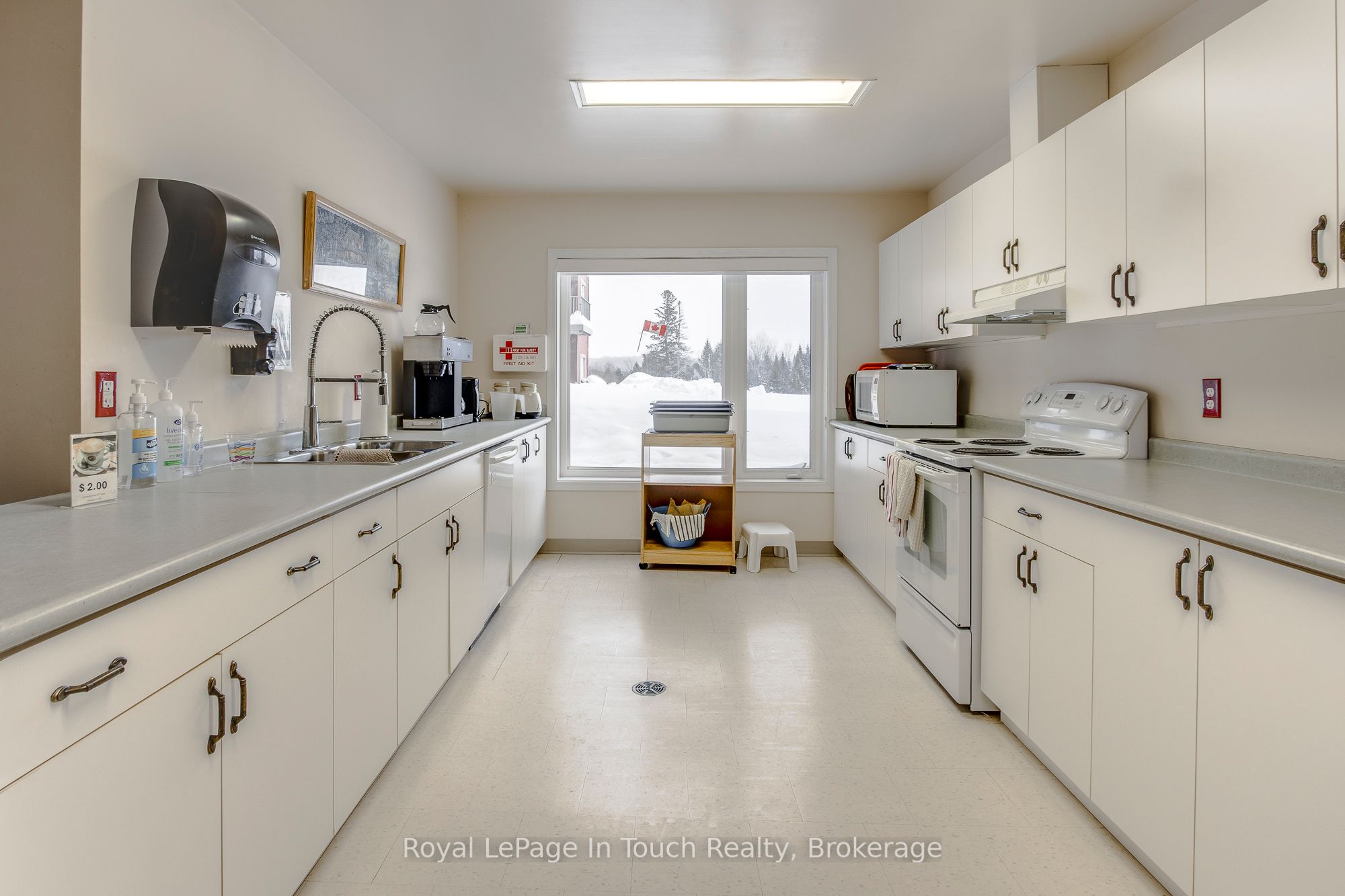 #310 - 333 Lafontaine Road Property Photo 40