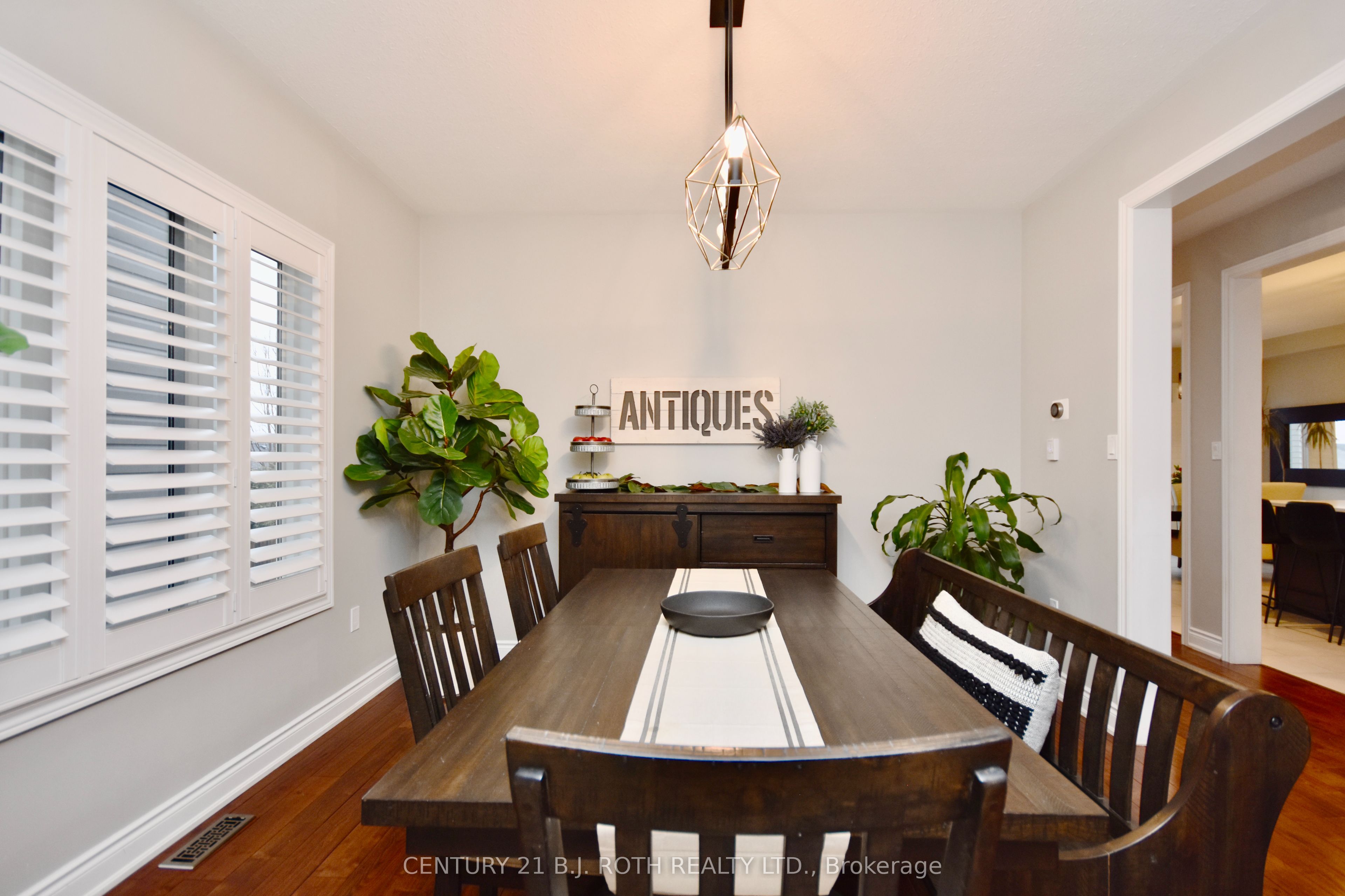 3089 Emperor Drive Property Photo 8