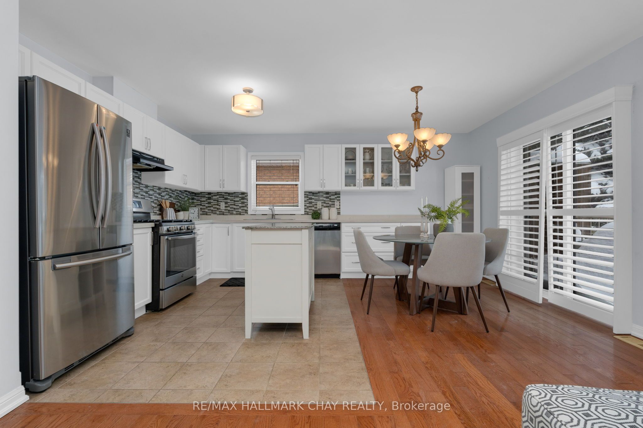 #5 - 318 Little Avenue Property Photo 9