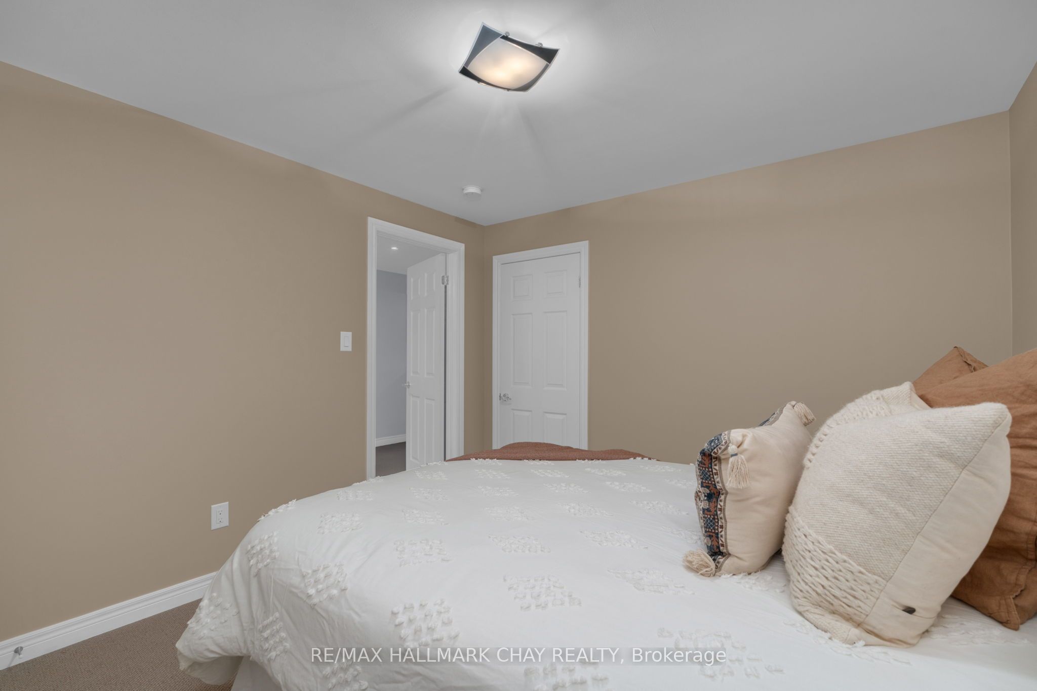 #5 - 318 Little Avenue Property Photo 26