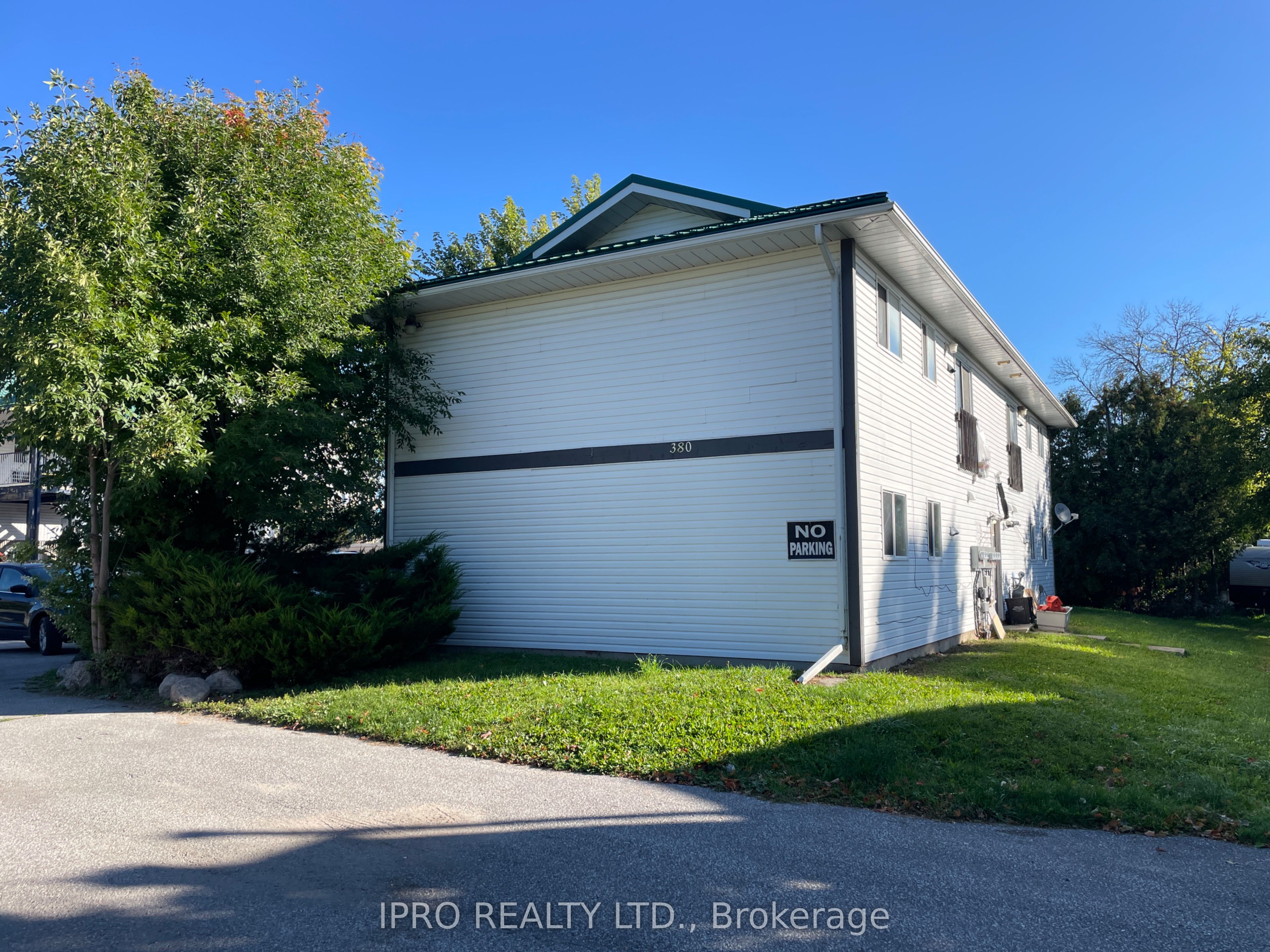 380 Bayview Parkway Property Photo 4