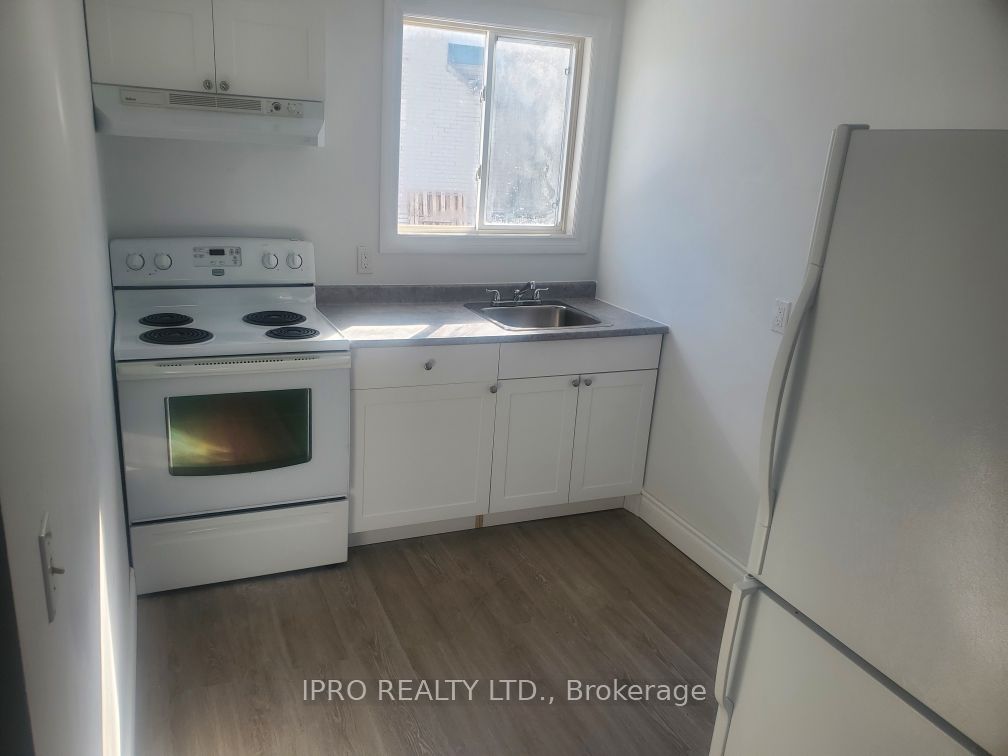 380 Bayview Parkway Property Photo 7