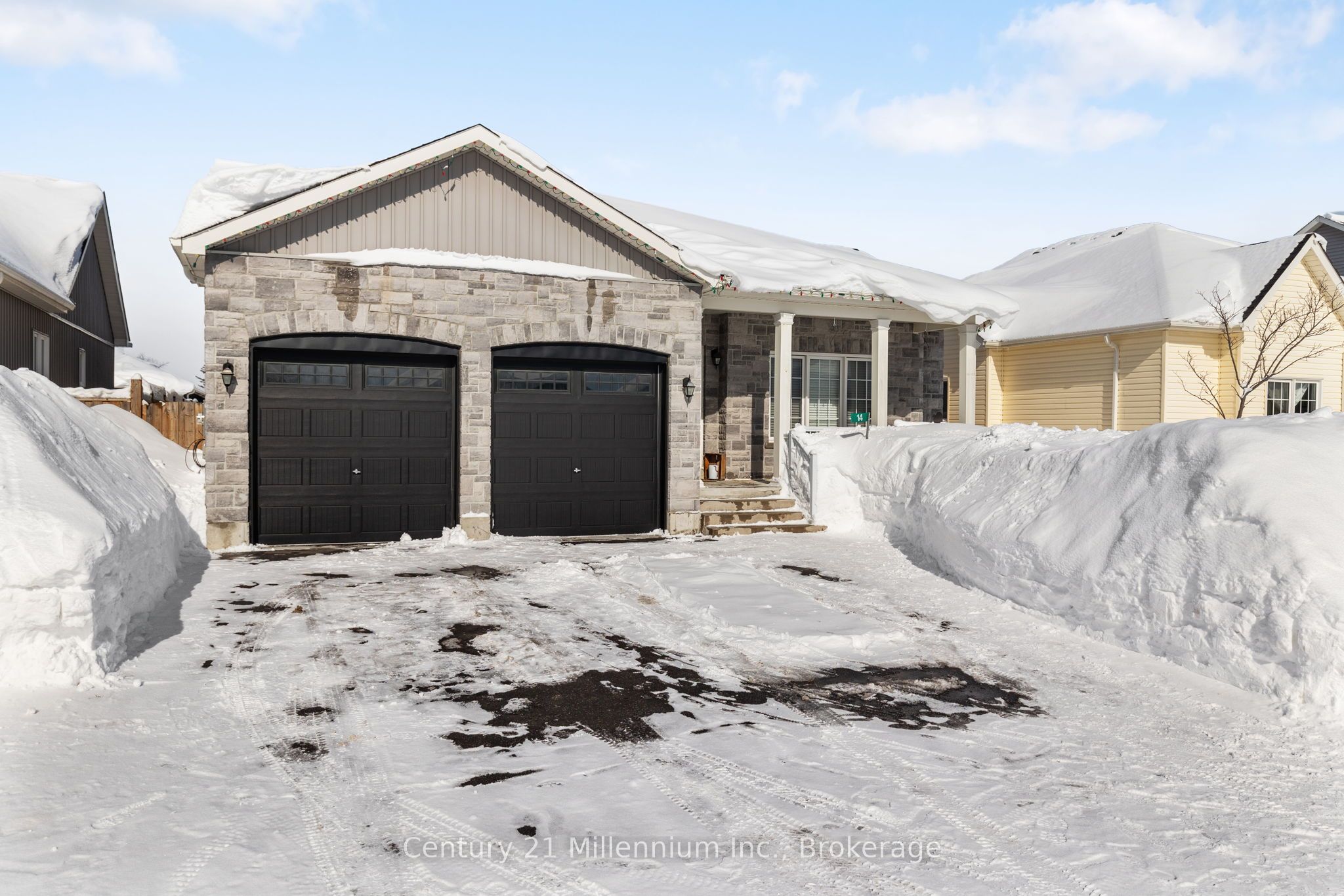 14 Drysdale Dr Property Photo