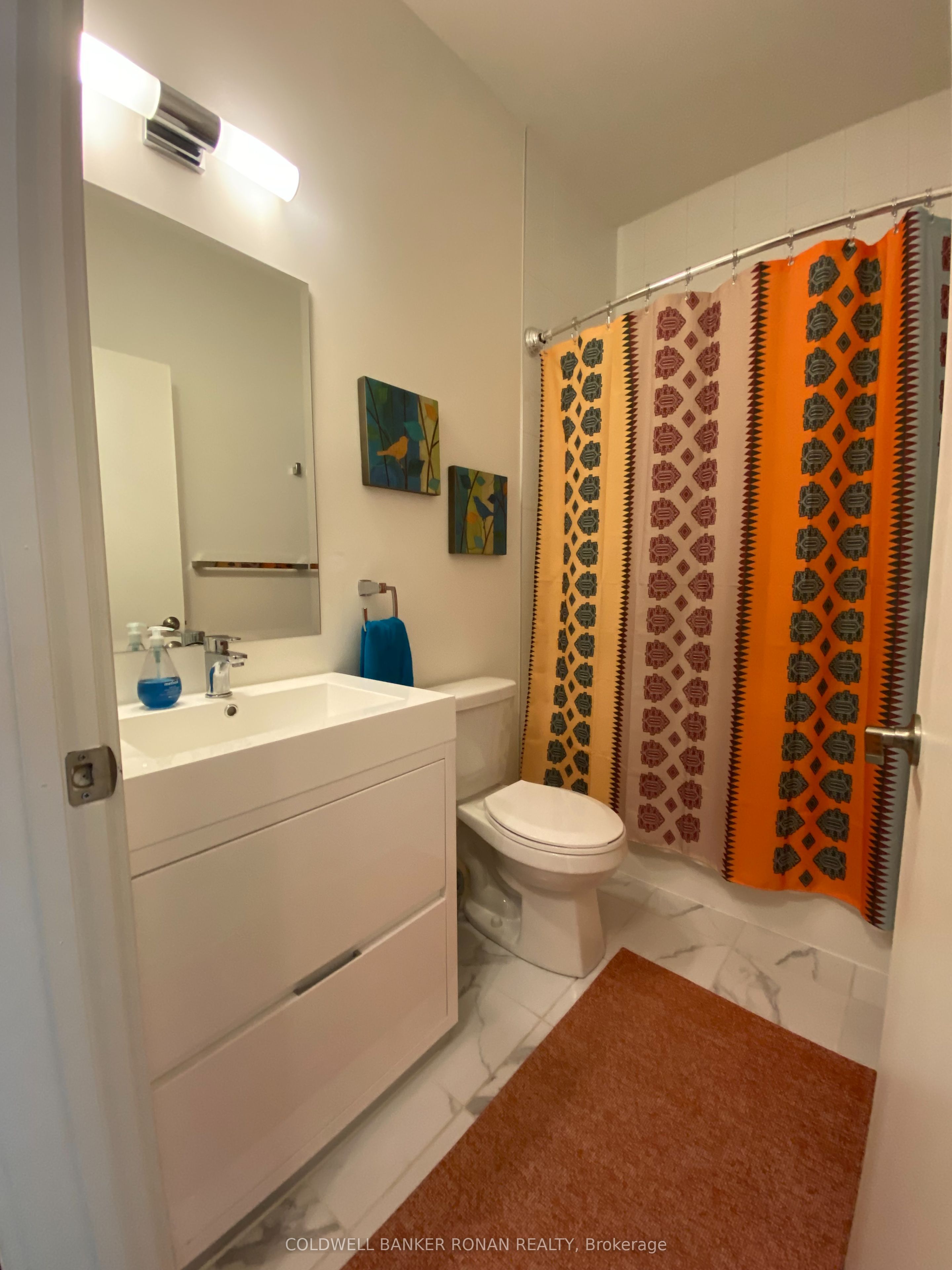 #208 - 21 Matchedash Street Property Photo 5
