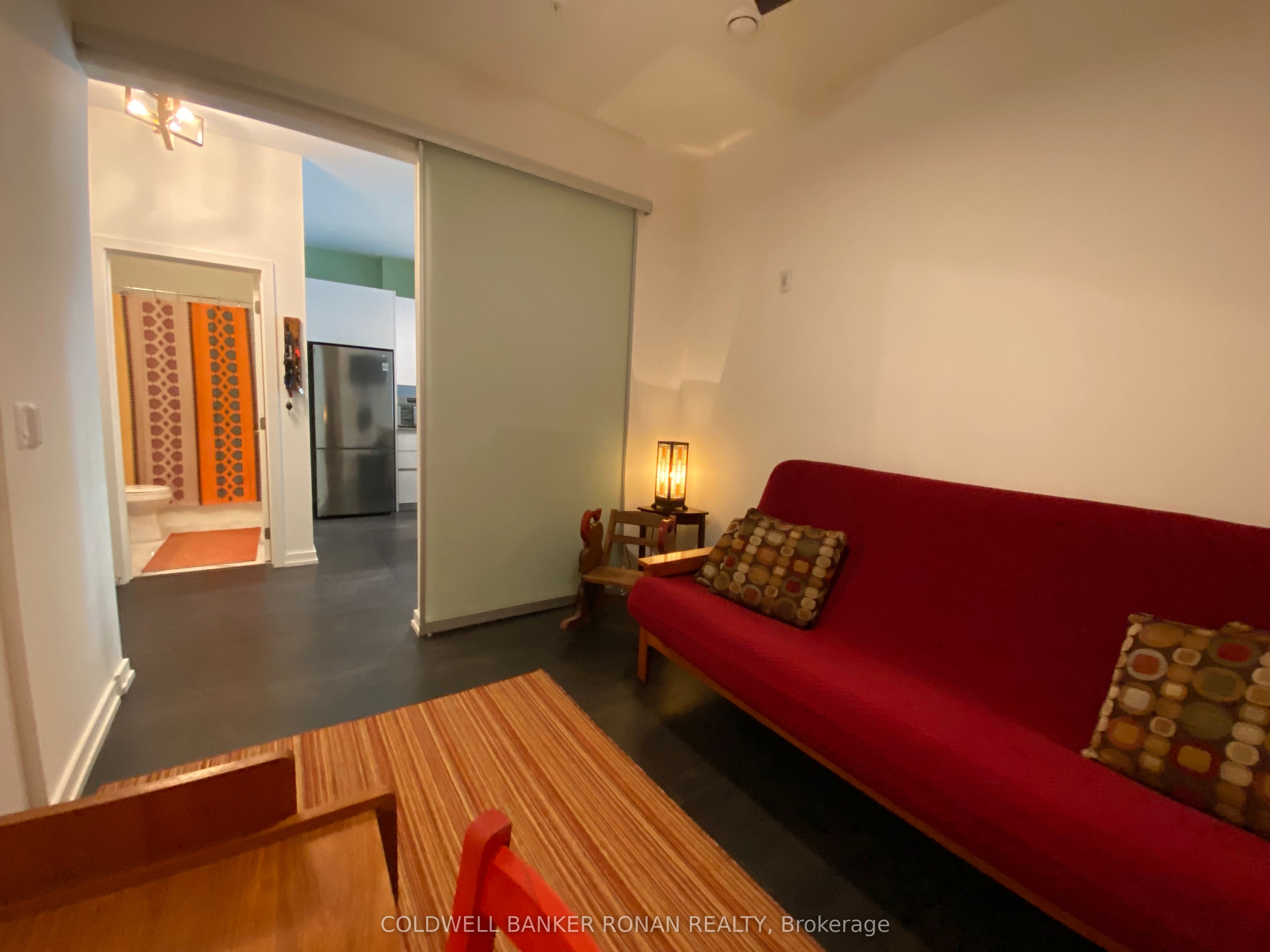 #208 - 21 Matchedash Street Property Photo 8